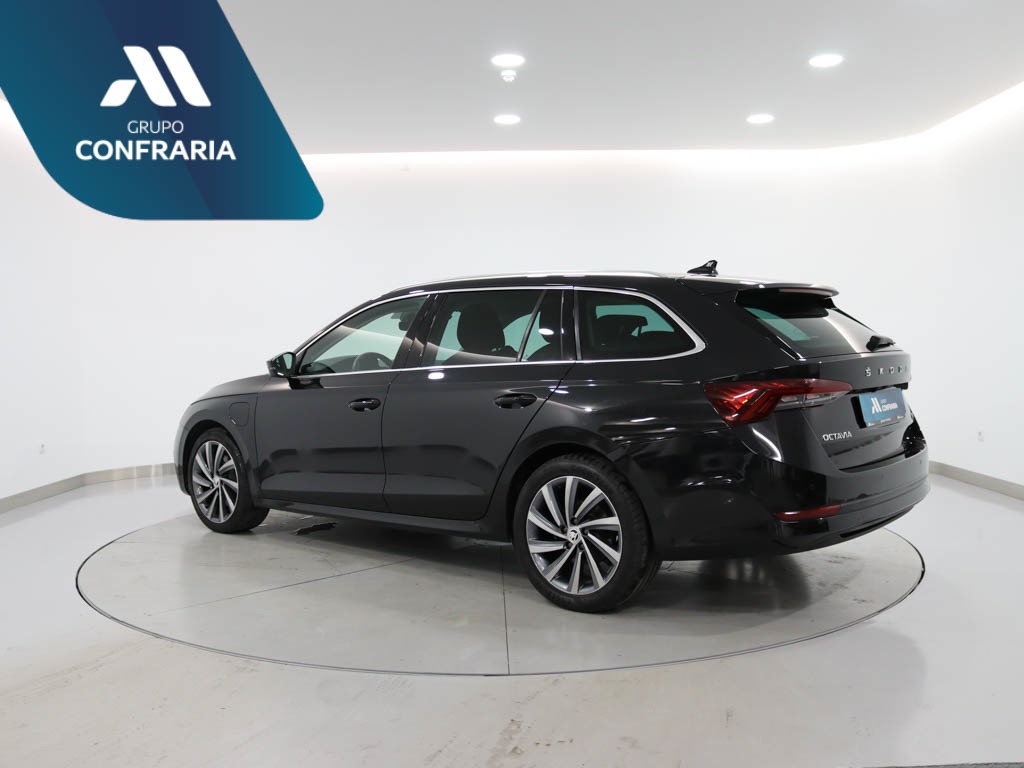 skoda-octavia-break-2021-hibrido-1395cc