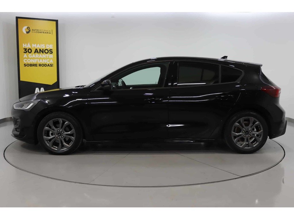 ford-focus-2023-diesel-1499cc