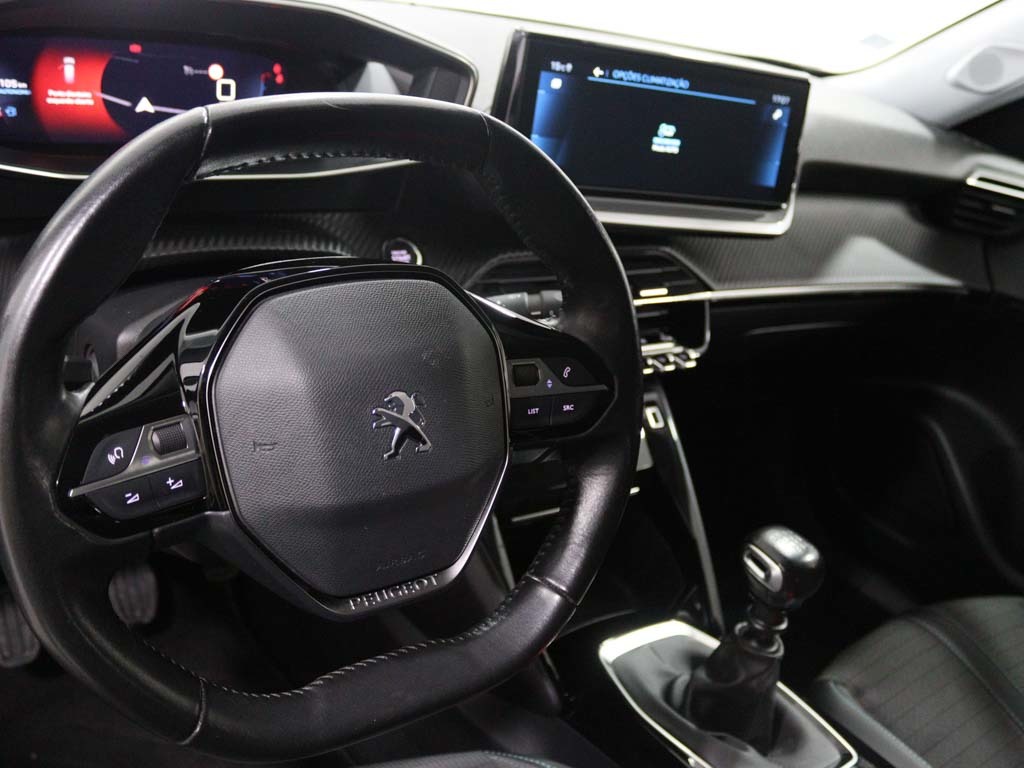peugeot-2008-2022-gasolina-1199cc