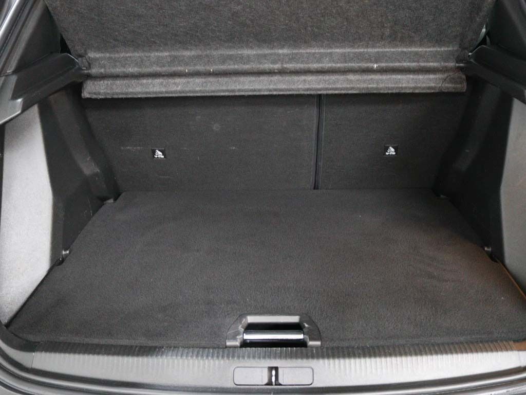 peugeot-2008-2022-gasolina-1199cc