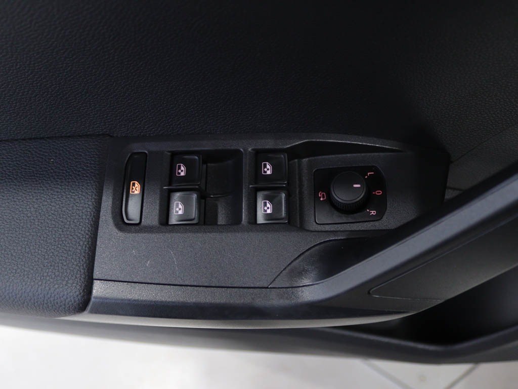 seat-ibiza-2025-gasolina-999cc