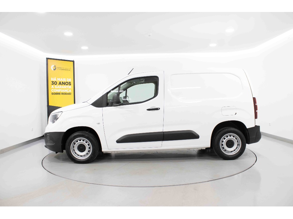 opel-combo-van-2022-diesel-1499cc