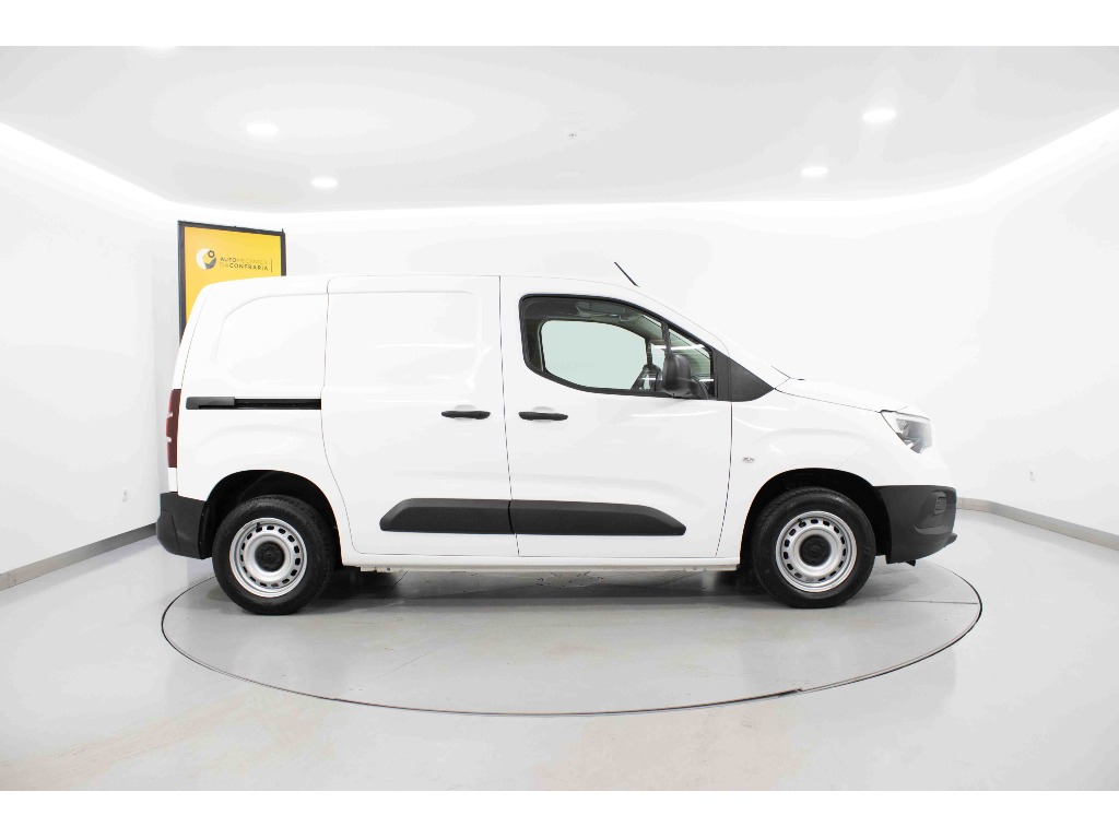 opel-combo-van-2022-diesel-1499cc