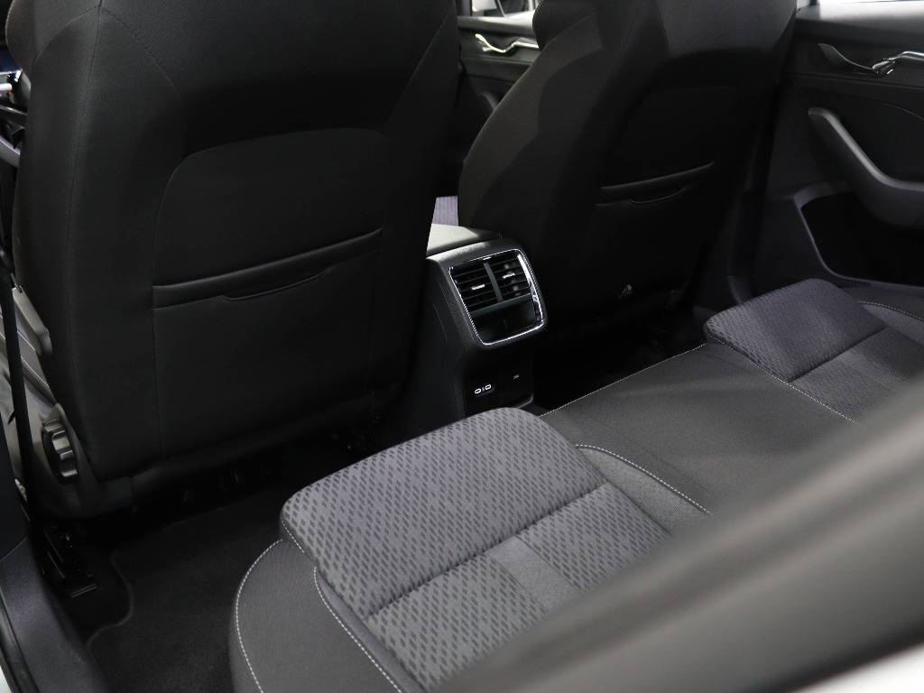skoda-octavia-break-2025-hibrido-0cc