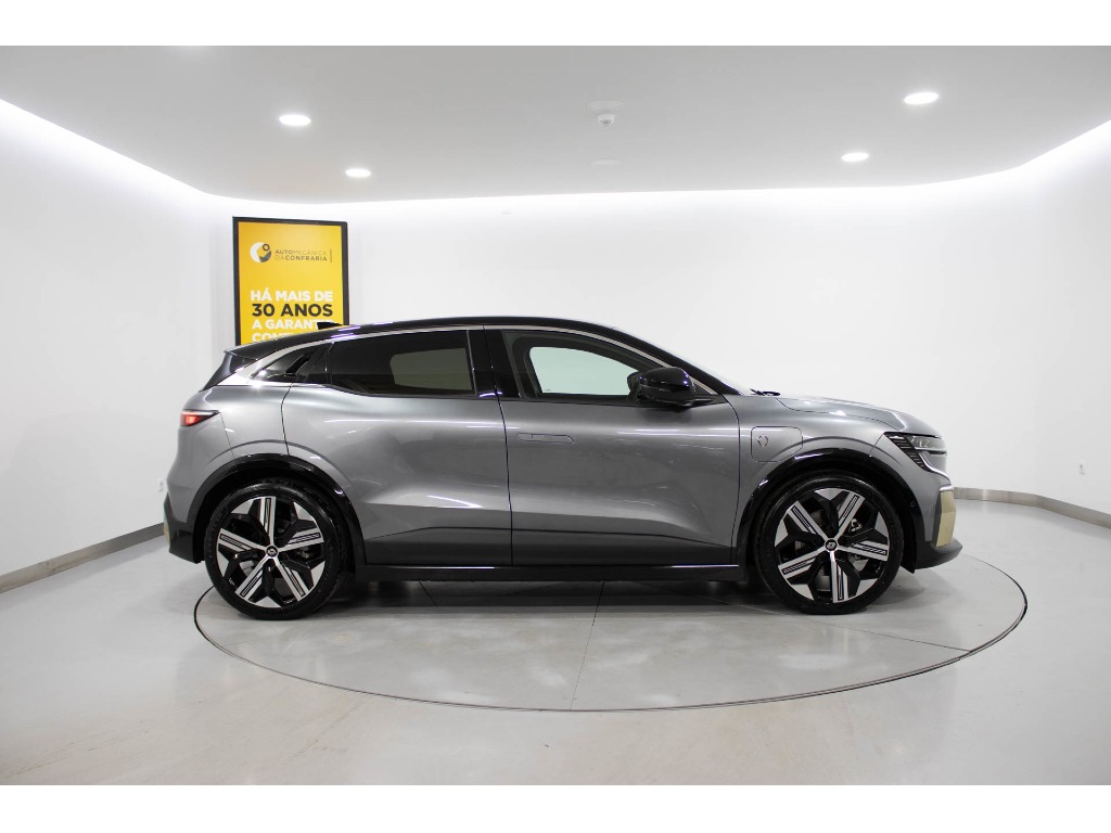 renault-megane-e-tech-2024-eletrico-400cc
