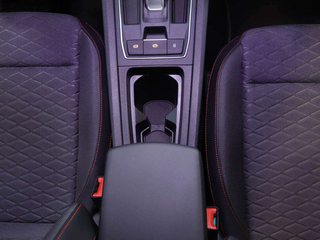 seat-leon-st-2021-hibrido-a-gasolina-1395cc