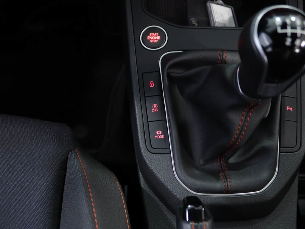 seat-ibiza-2025-gasolina-999cc