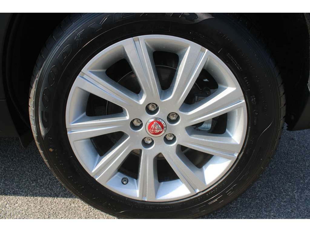 jaguar-e-pace-2019-diesel-1999cc
