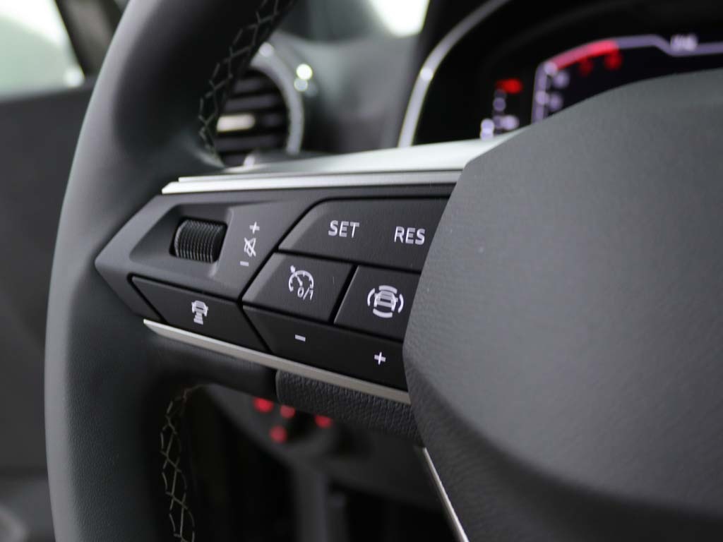 seat-arona-2025-gasolina-999cc