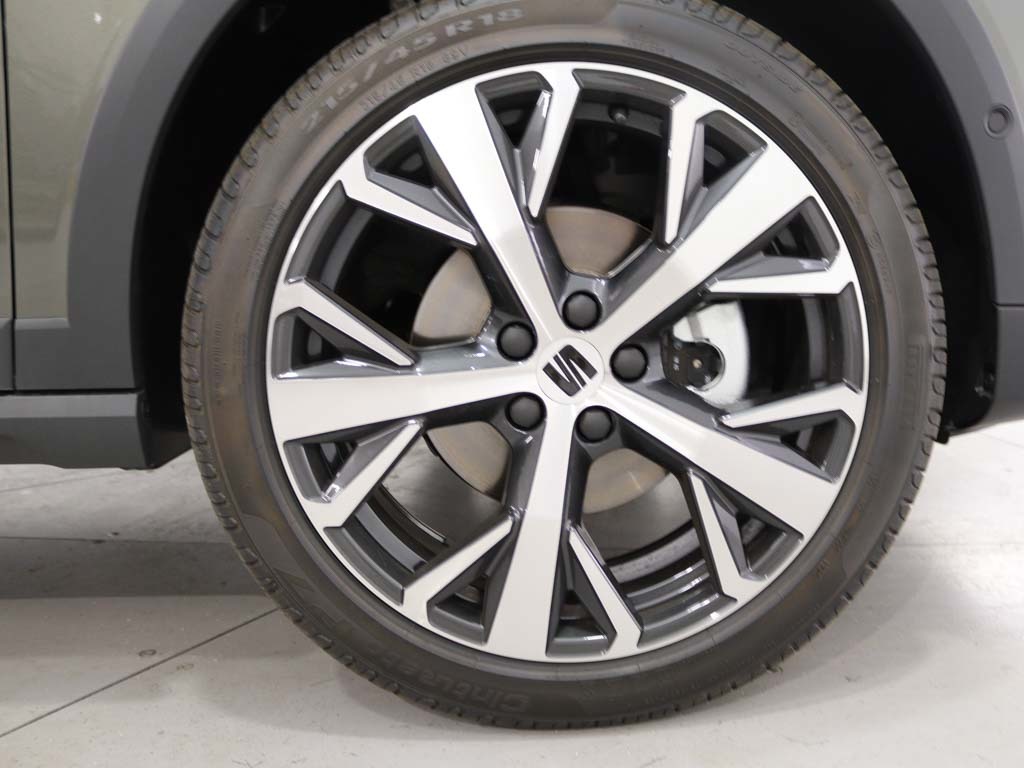 seat-arona-2025-gasolina-999cc
