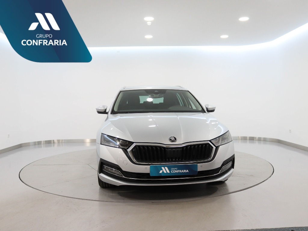skoda-octavia-break-2025-hibrido-0cc