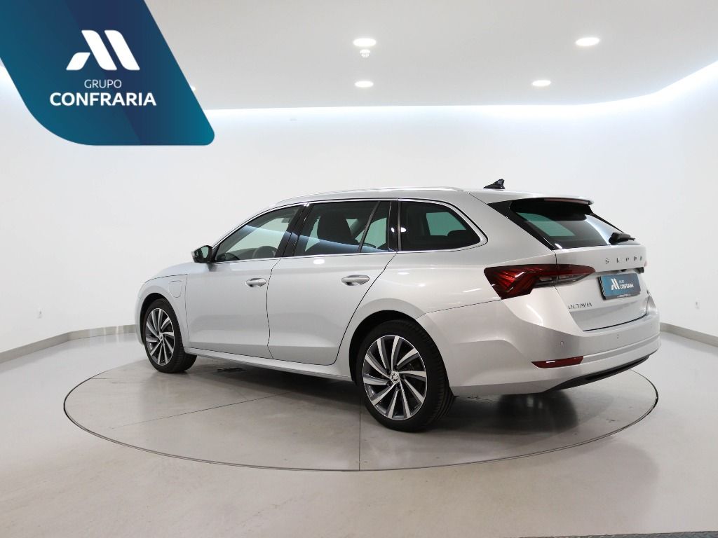 skoda-octavia-break-2025-hibrido-0cc