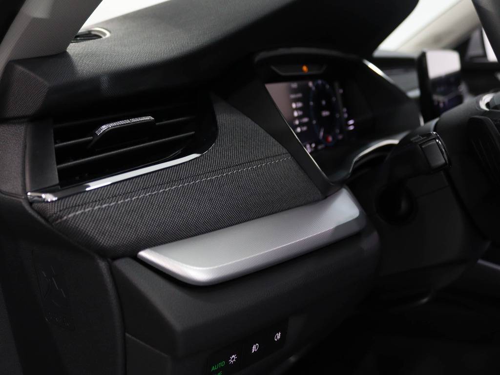 skoda-octavia-break-2025-hibrido-0cc