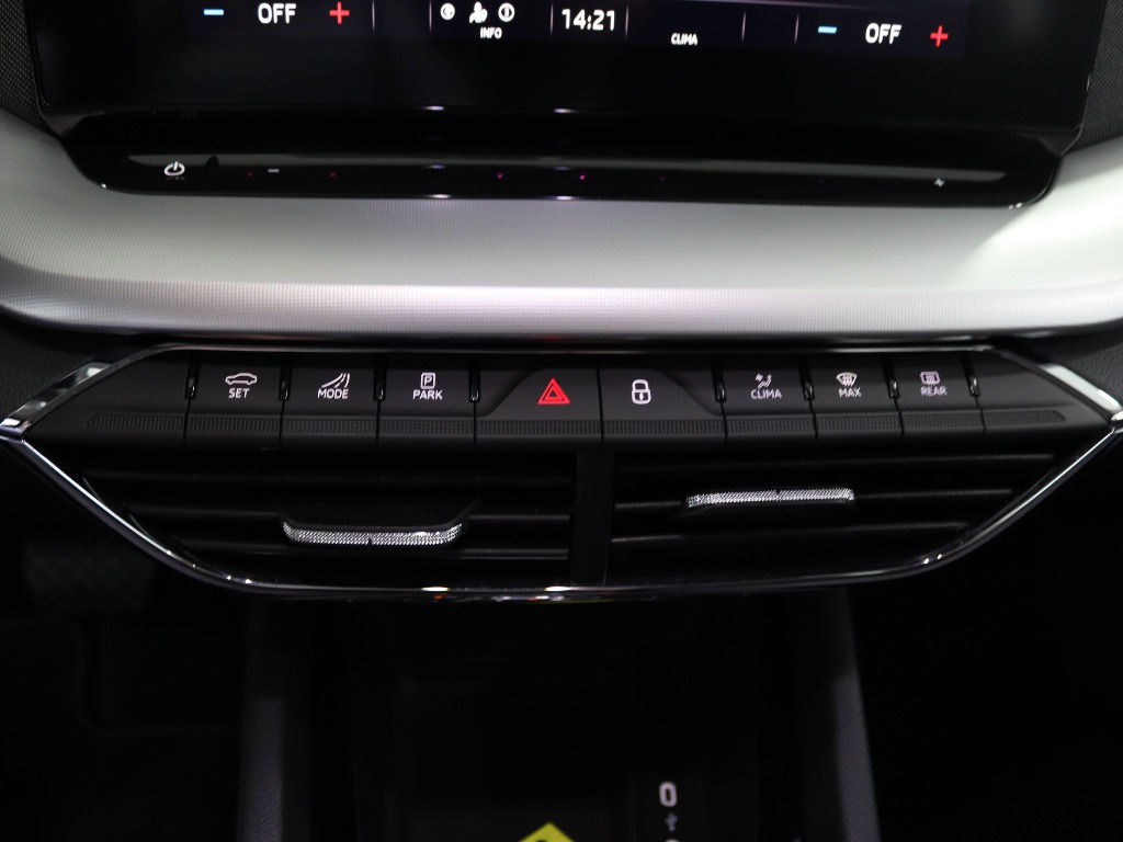 skoda-octavia-break-2025-hibrido-0cc