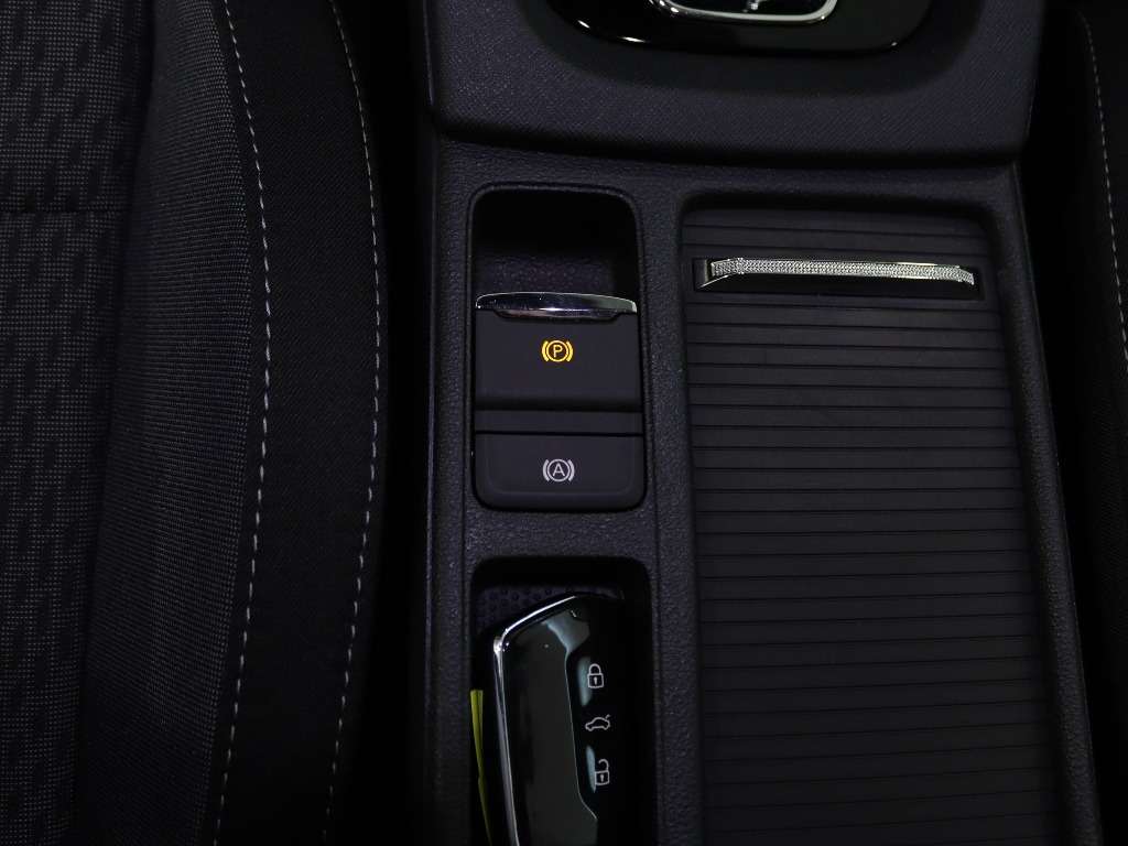 skoda-octavia-break-2025-hibrido-0cc