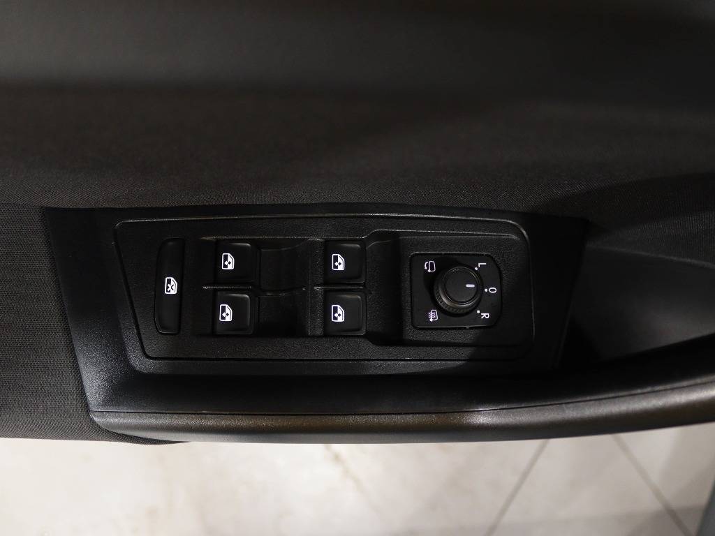 volkswagen-t-roc-2024-gasolina-999cc