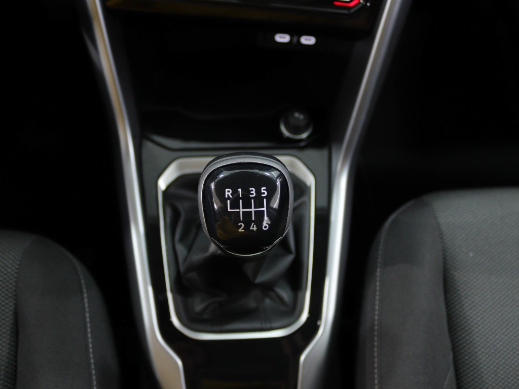 volkswagen-t-roc-2024-gasolina-999cc