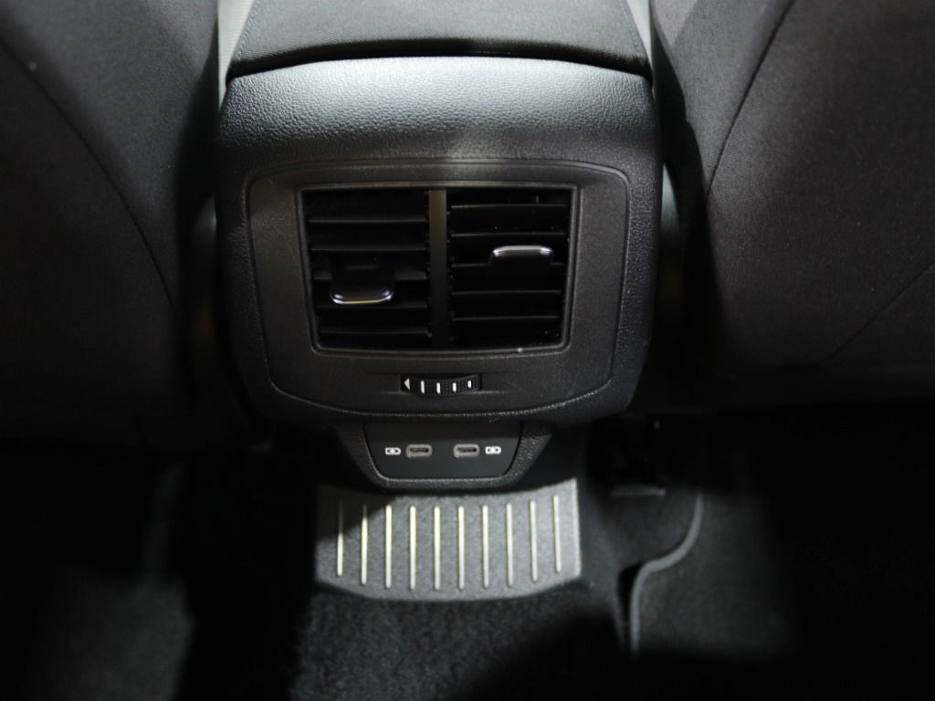 volkswagen-t-roc-2024-gasolina-999cc