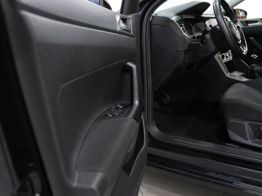 volkswagen-polo-2018-diesel-1598cc