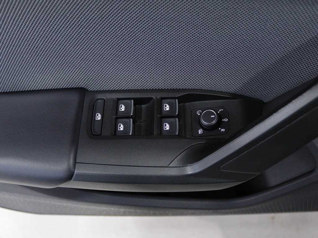seat-leon-2020-gasolina-999cc