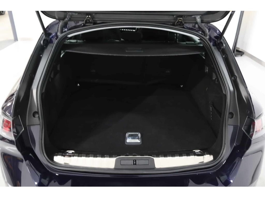 peugeot-508-sw-2022-diesel-1499cc