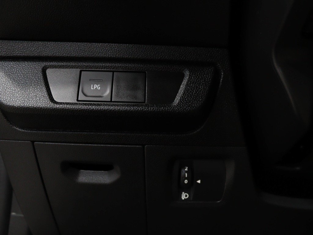 dacia-sandero-2024-gpl-999cc