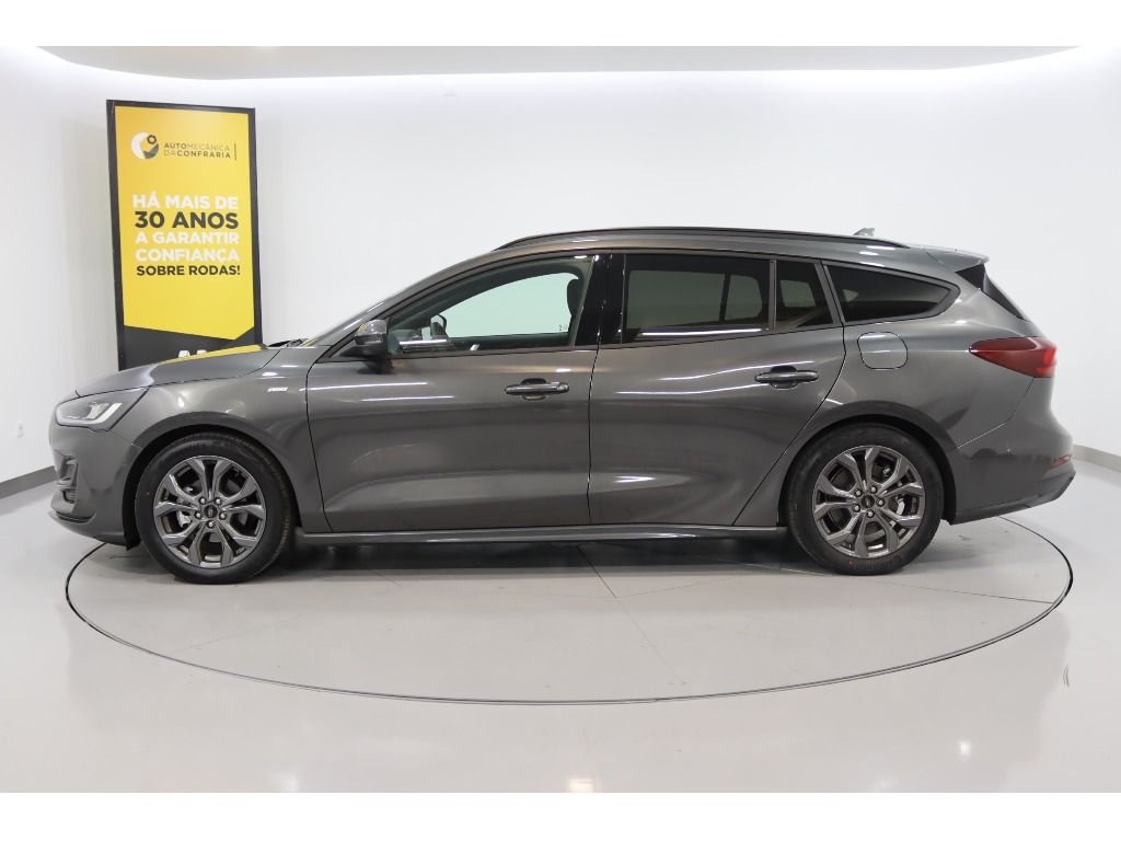 ford-focus-sw-2023-diesel-1499cc