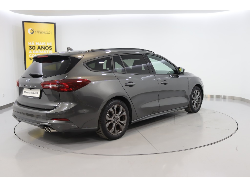 ford-focus-sw-2023-diesel-1499cc