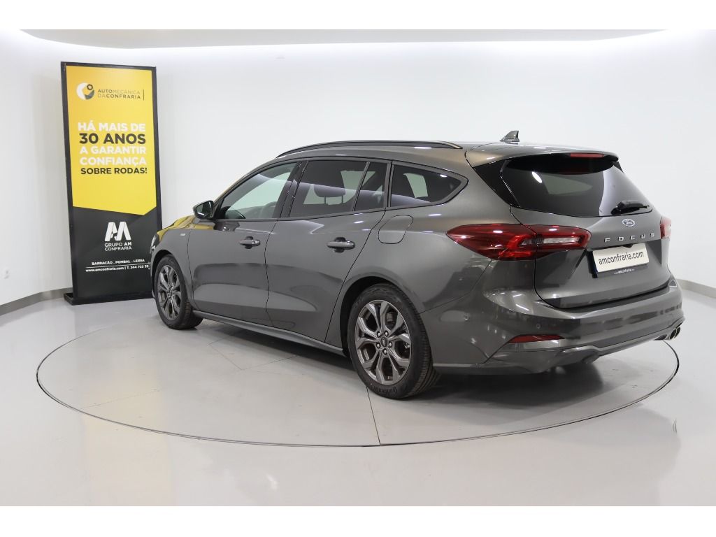 ford-focus-sw-2023-diesel-1499cc