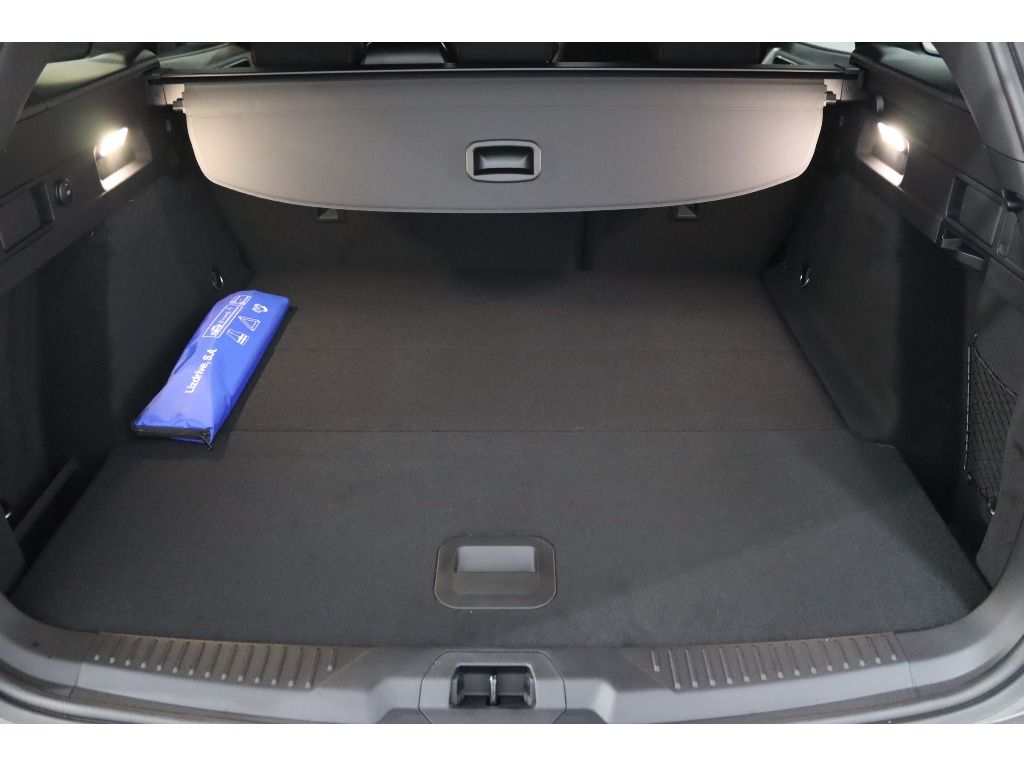 ford-focus-sw-2023-diesel-1499cc