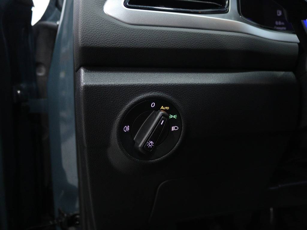 volkswagen-t-roc-2025-gasolina-999cc