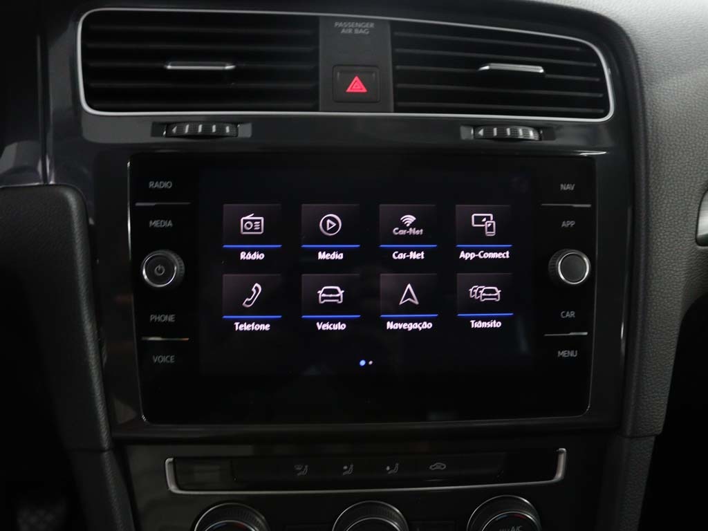 volkswagen-golf-variant-2019-diesel-1598cc