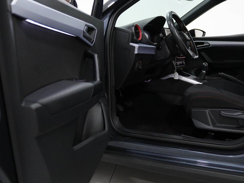 seat-arona-2024-gasolina-999cc