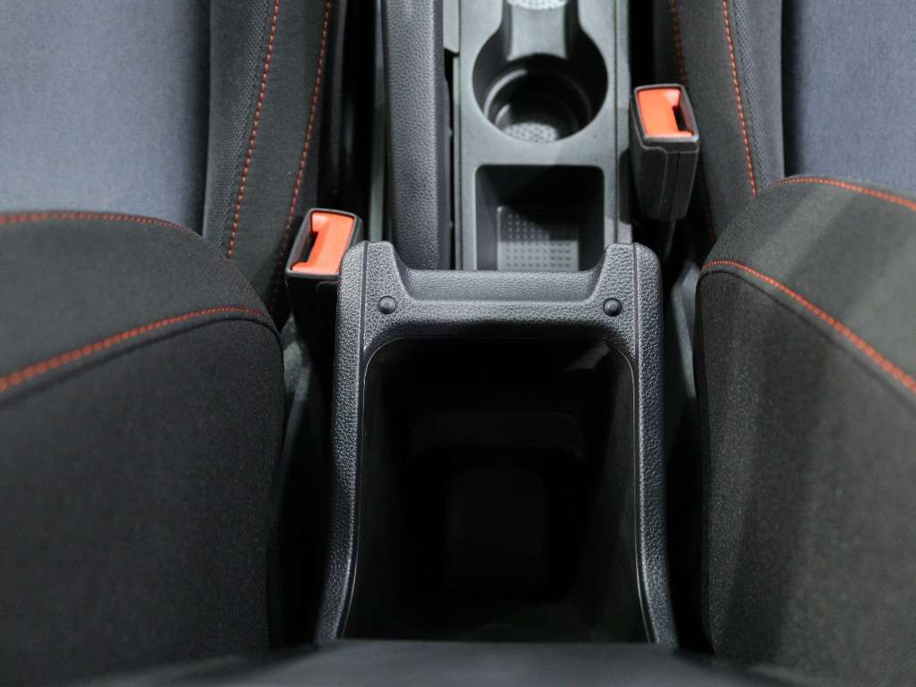 seat-arona-2024-gasolina-999cc