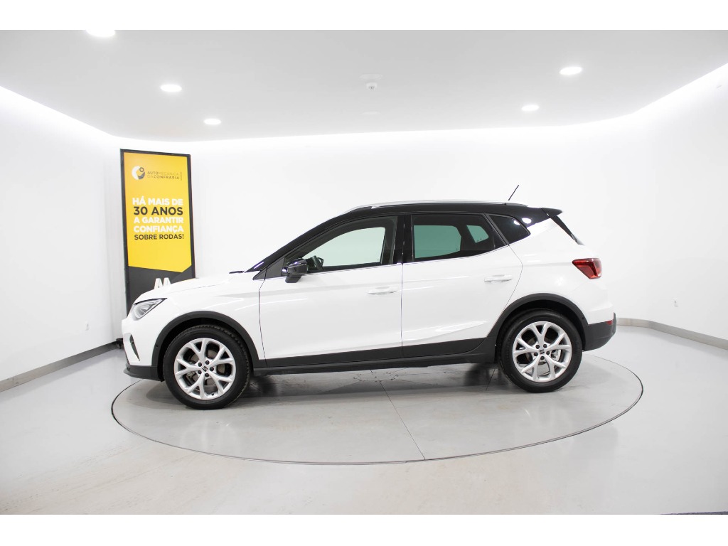 seat-arona-2023-gasolina-999cc