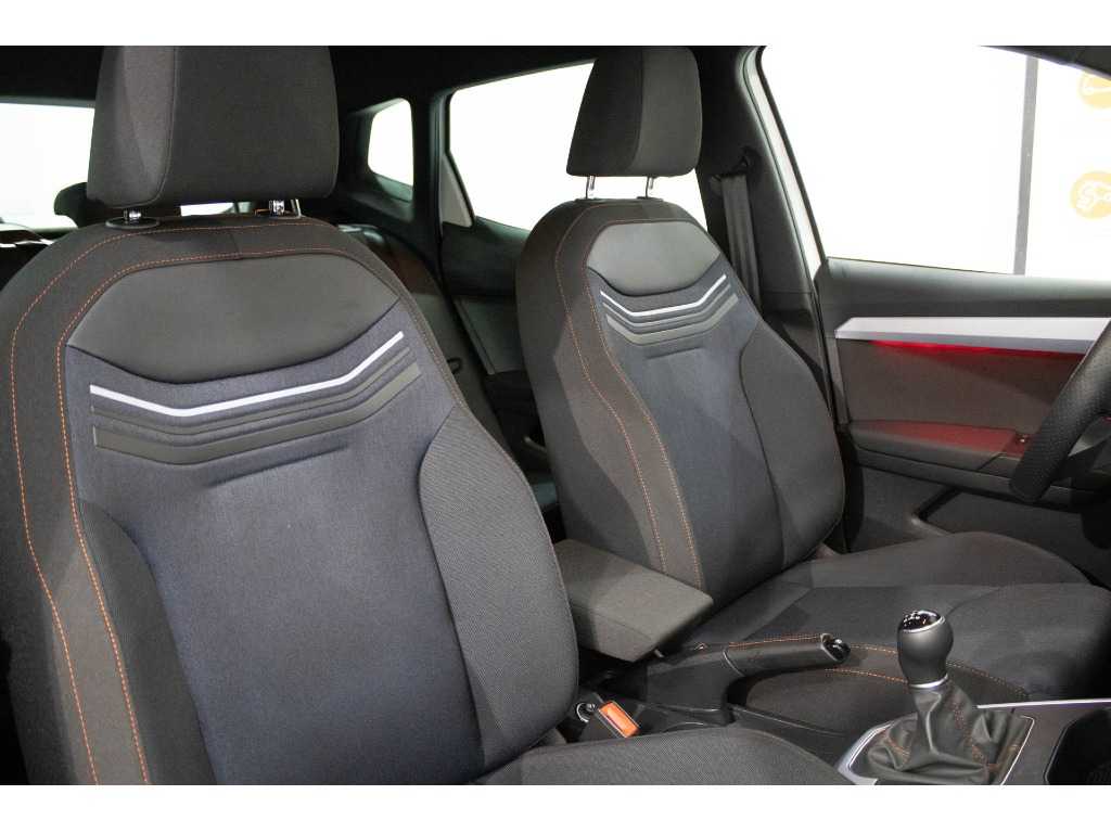 seat-arona-2023-gasolina-999cc