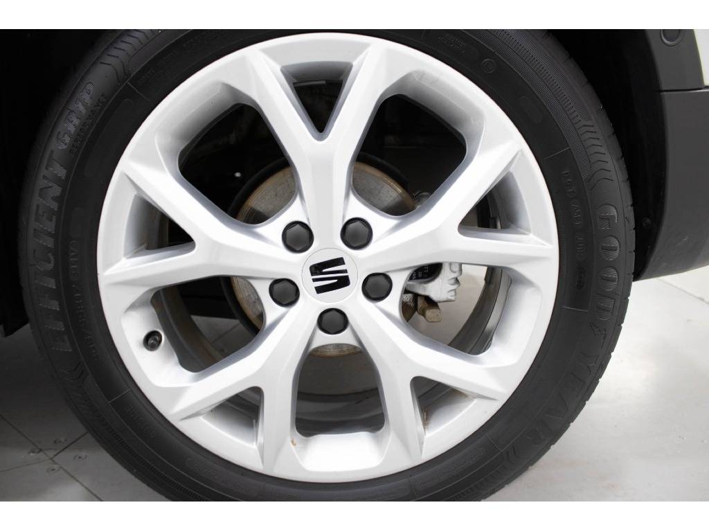 seat-arona-2023-gasolina-999cc
