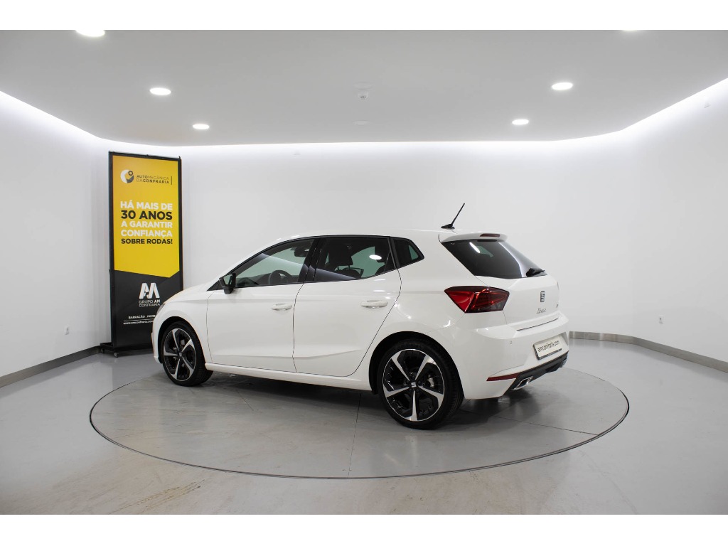 seat-ibiza-2023-gasolina-999cc