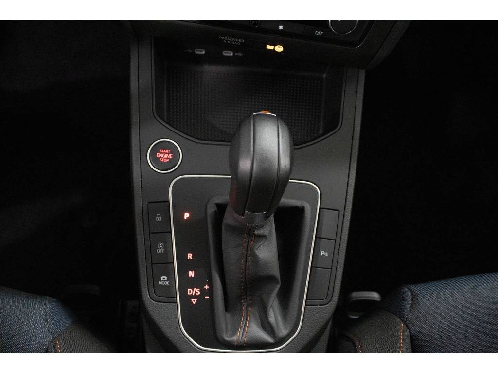 seat-ibiza-2023-gasolina-999cc