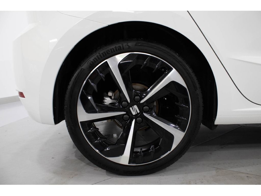 seat-ibiza-2023-gasolina-999cc
