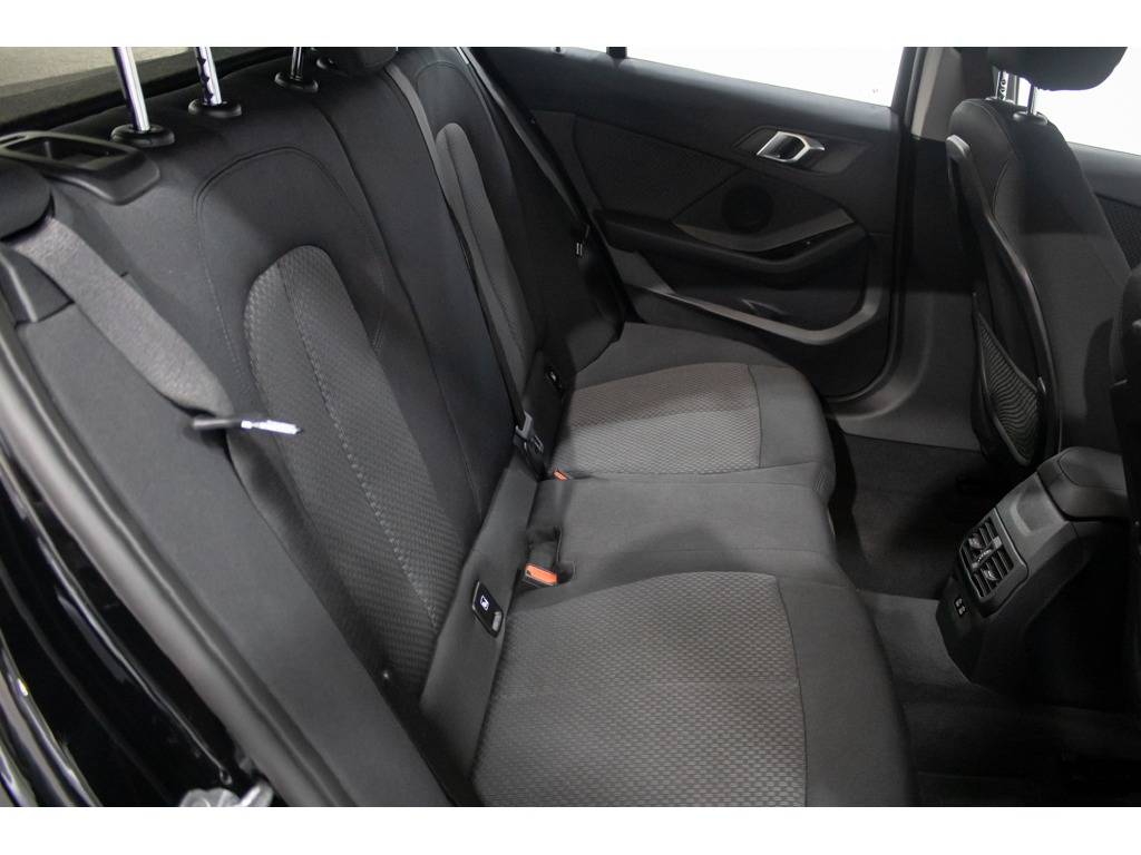 bmw-serie-1-2023-diesel-1496cc