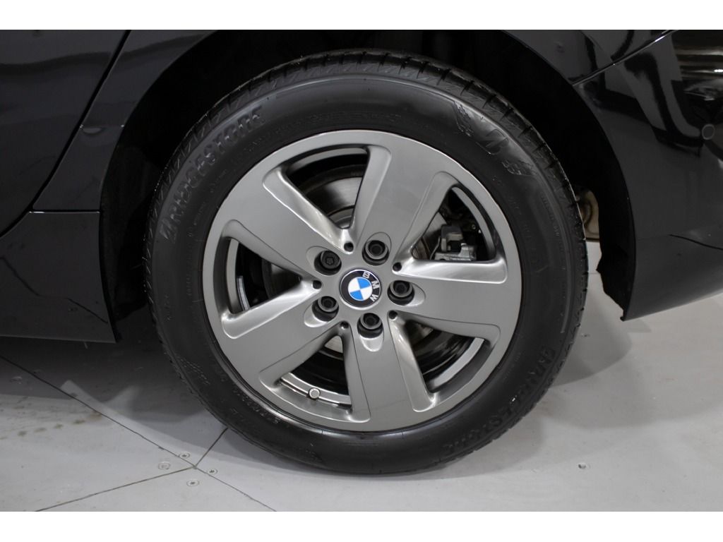 bmw-serie-1-2023-diesel-1496cc