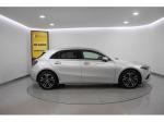 mercedes-benz-classe-a-2023-hibrido-1332cc