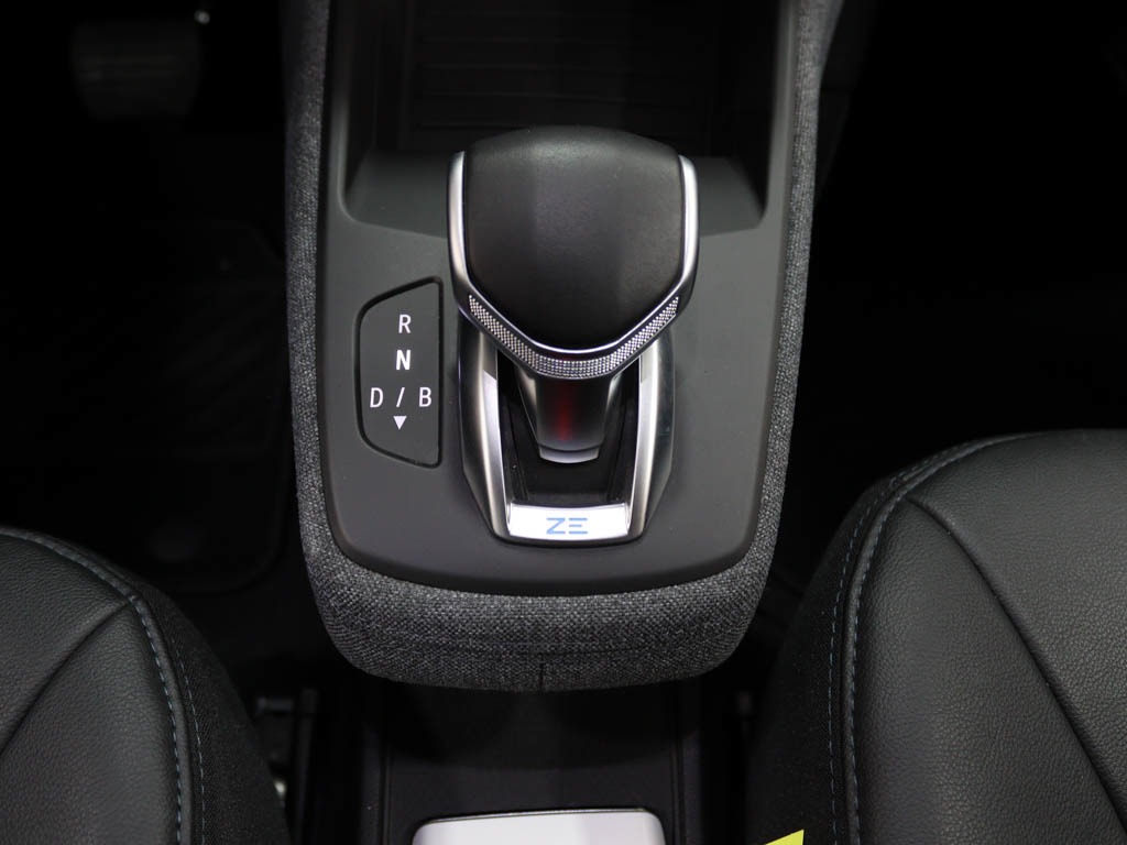 renault-zoe-2021-eletrico-0cc