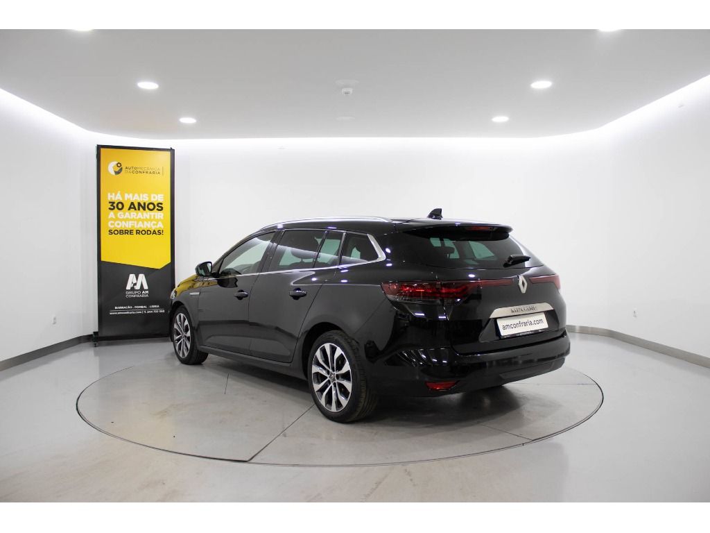 renault-megane-sport-tourer-2023-diesel-1461cc