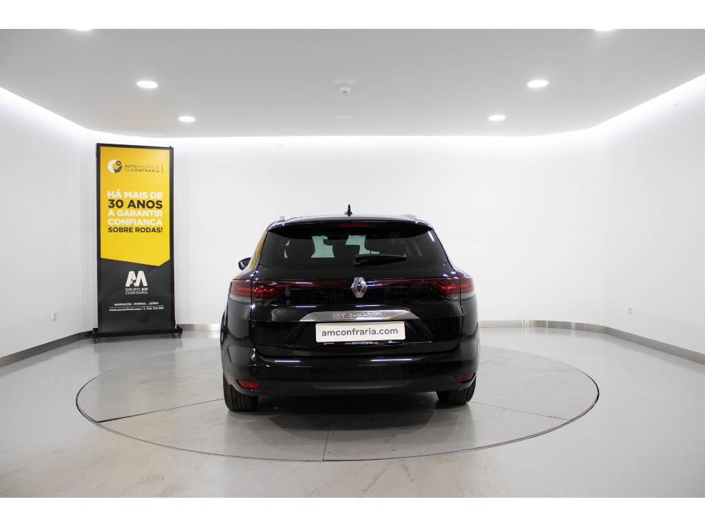 renault-megane-sport-tourer-2023-diesel-1461cc