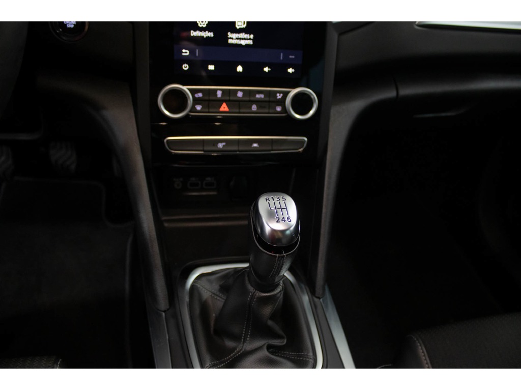 renault-megane-sport-tourer-2023-diesel-1461cc