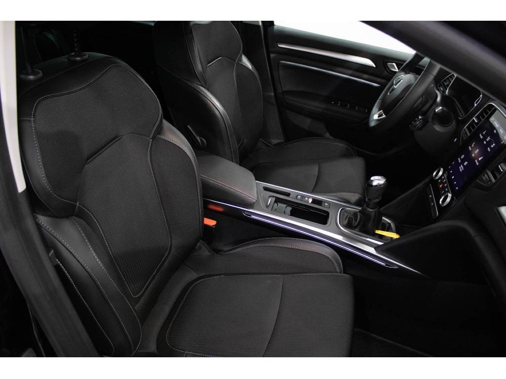 renault-megane-sport-tourer-2023-diesel-1461cc