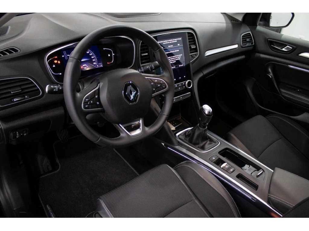 renault-megane-sport-tourer-2023-diesel-1461cc