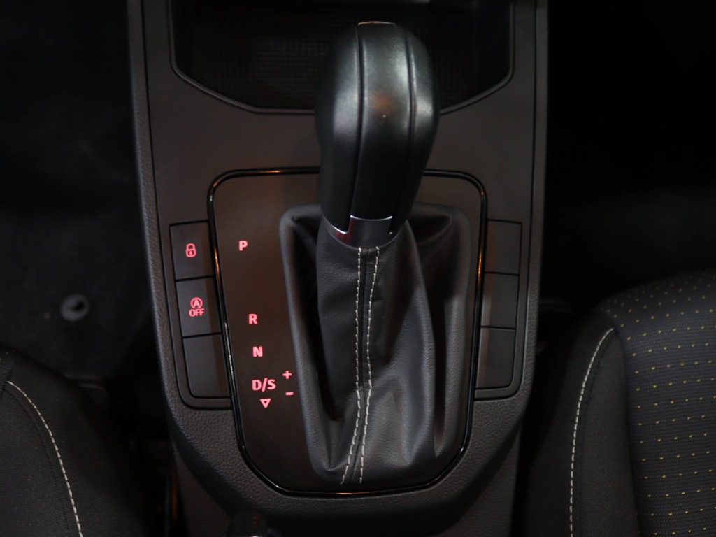 seat-ibiza-2024-gasolina-999cc